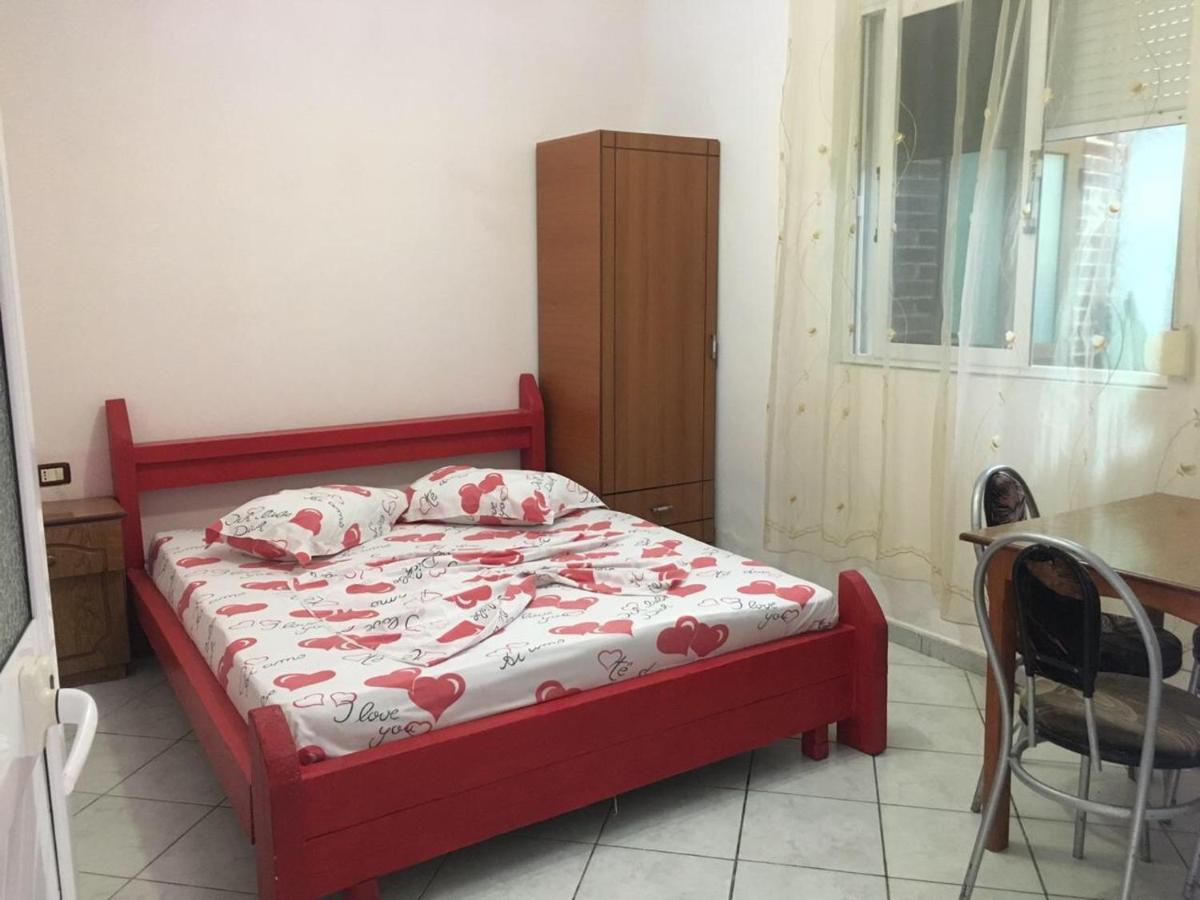 Hotel Ridal Vlorë Esterno foto