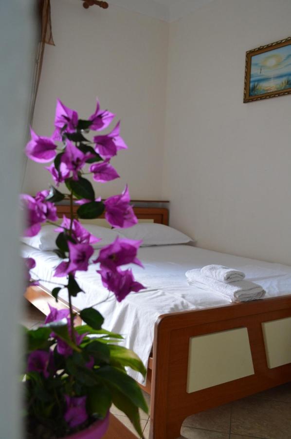 Hotel Ridal Vlorë Esterno foto